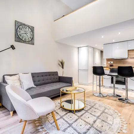 Rakoczi 2 Bedroom Stylish 아파트 *