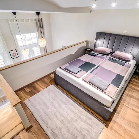 アパート Rakoczi 2 Bedroom Stylish ブダペスト